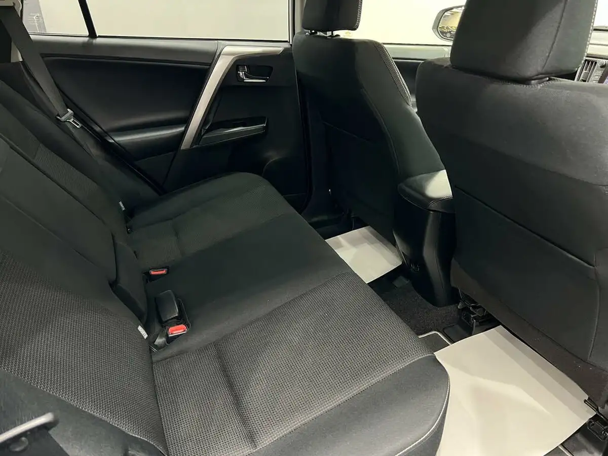 2018-toyota-rav4-25-vvt-i-icon-194bhp-2494cc-big-66