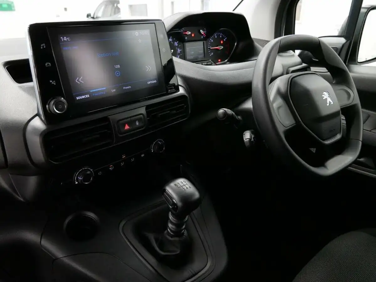 2023-peugeot-partner-15-bluehdi-850-professional-premium-ss-big-16