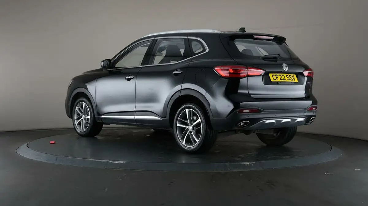2022-mg-hs-15t-gdi-exclusive-162ps-big-72
