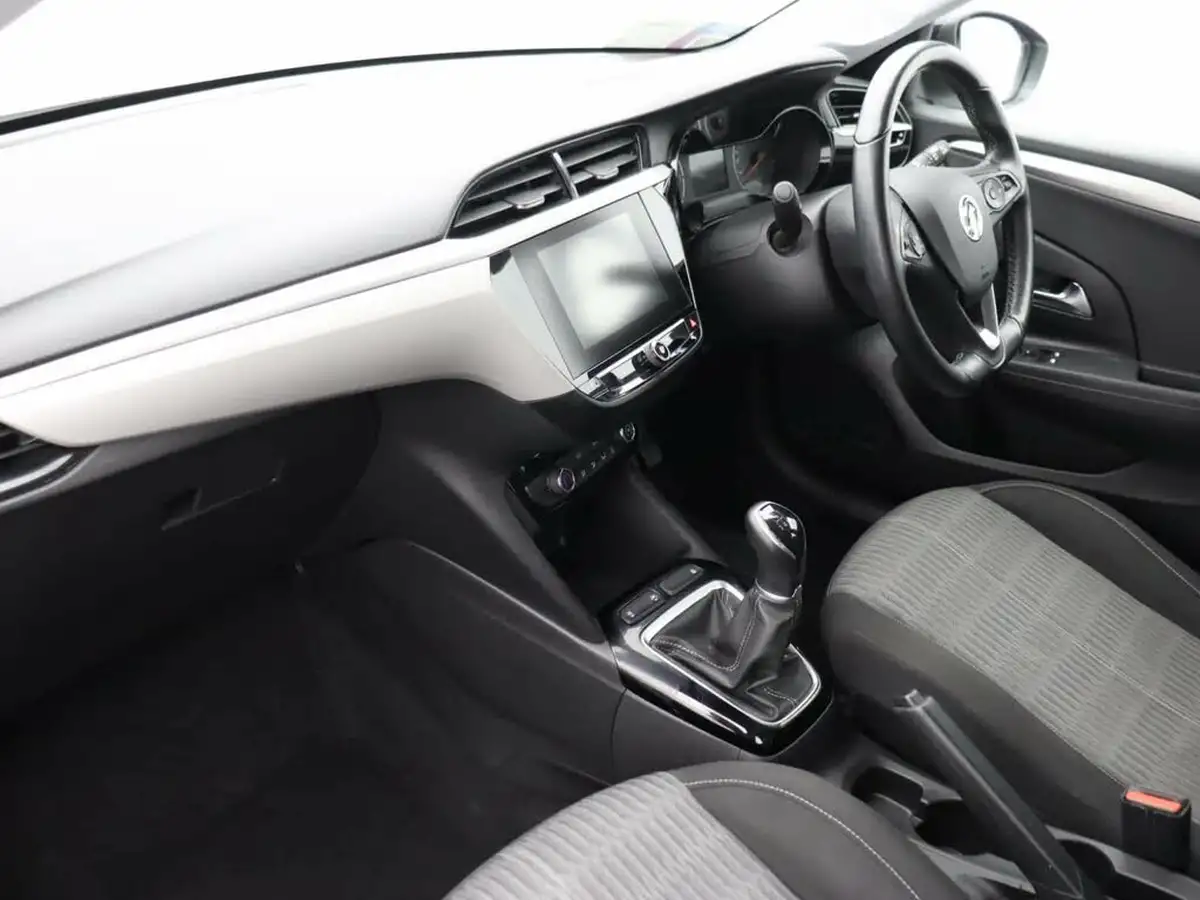 2020-vauxhall-corsa-12i-se-nav-big-11