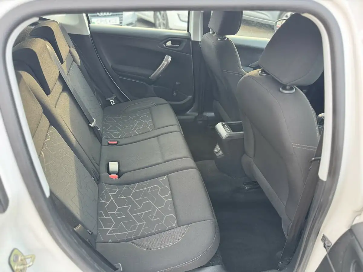 2013-peugeot-2008-crossover-12-active-big-9