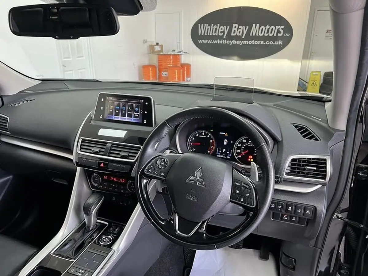 2019-mitsubishi-eclipse-cross-15-black-4wd-auto-big-9