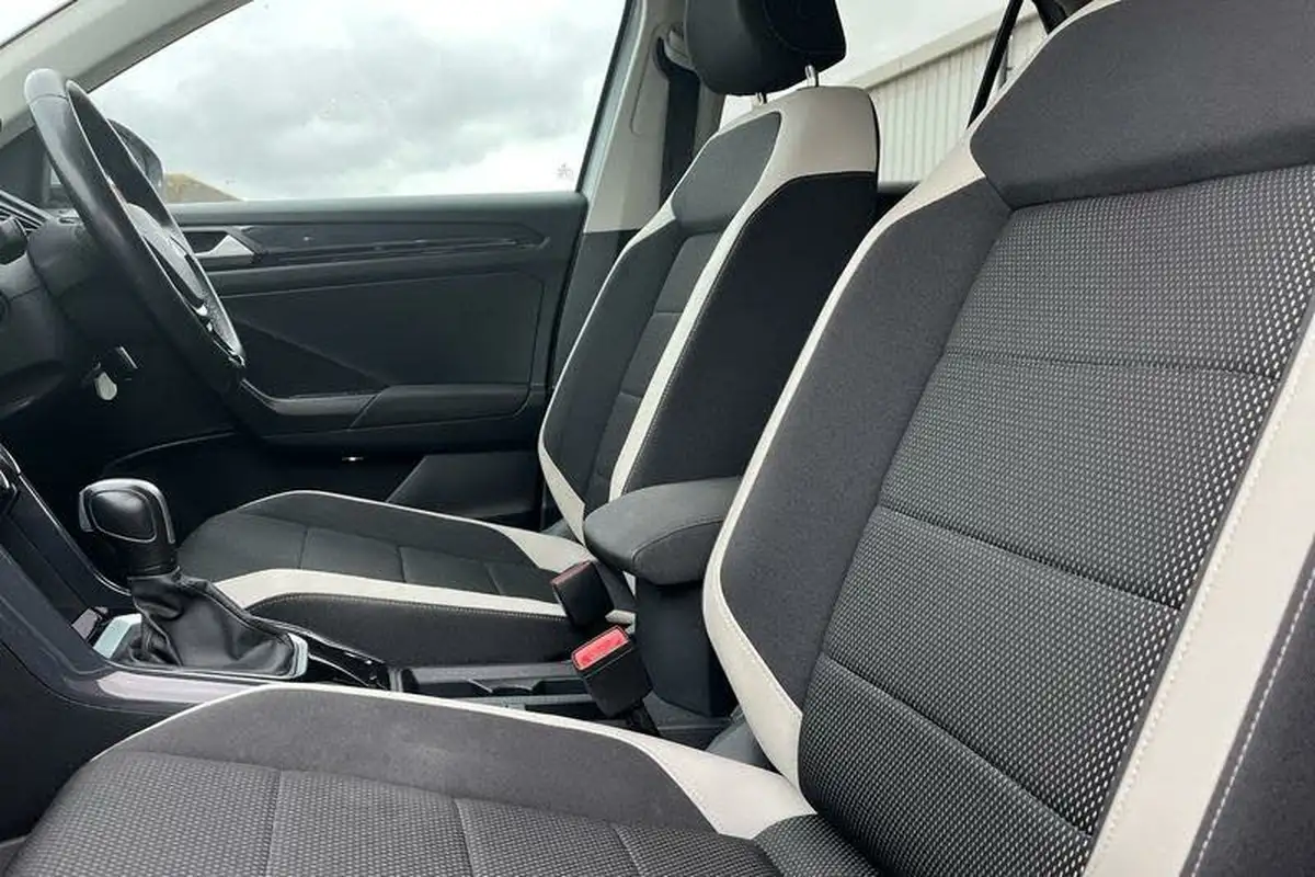 2019-volkswagen-t-roc-20tdi-sel-dsg-big-22