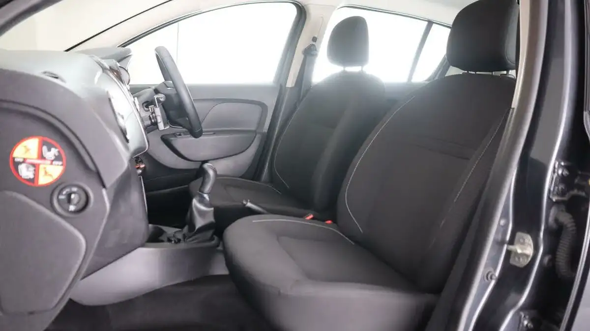 2019-dacia-sandero-10-sce-essential-big-13