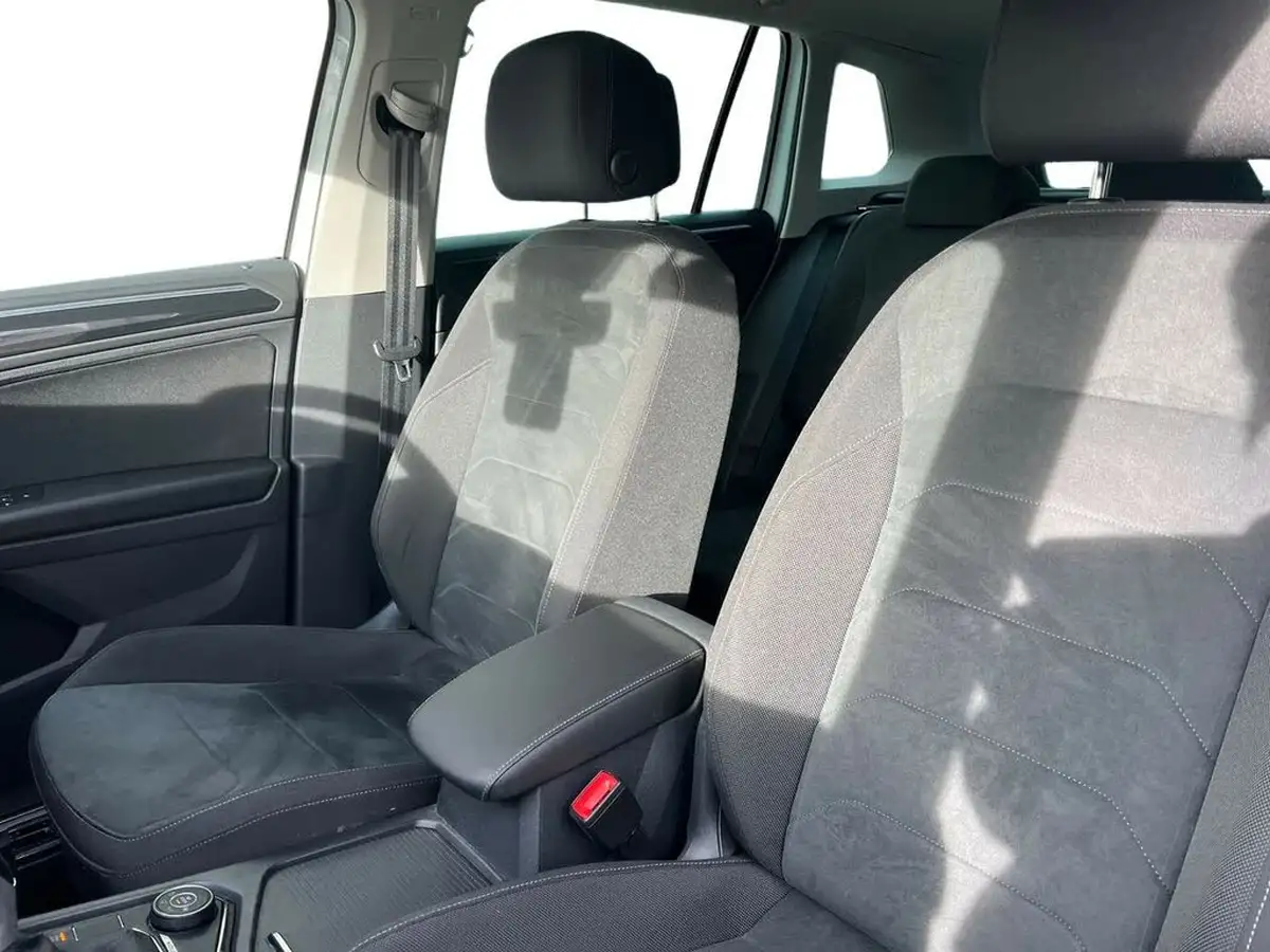 2022-volkswagen-tiguan-20-tsi-elegance-big-8