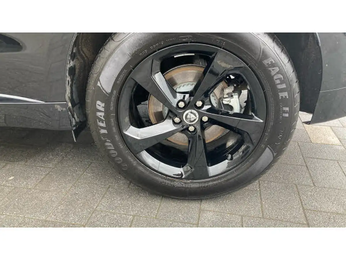 2024-jaguar-f-pace-20-d200-r-dynamic-s-big-40