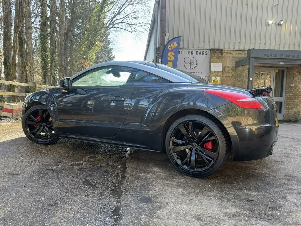 2015-peugeot-rcz-16-gt-156bhp-big-23
