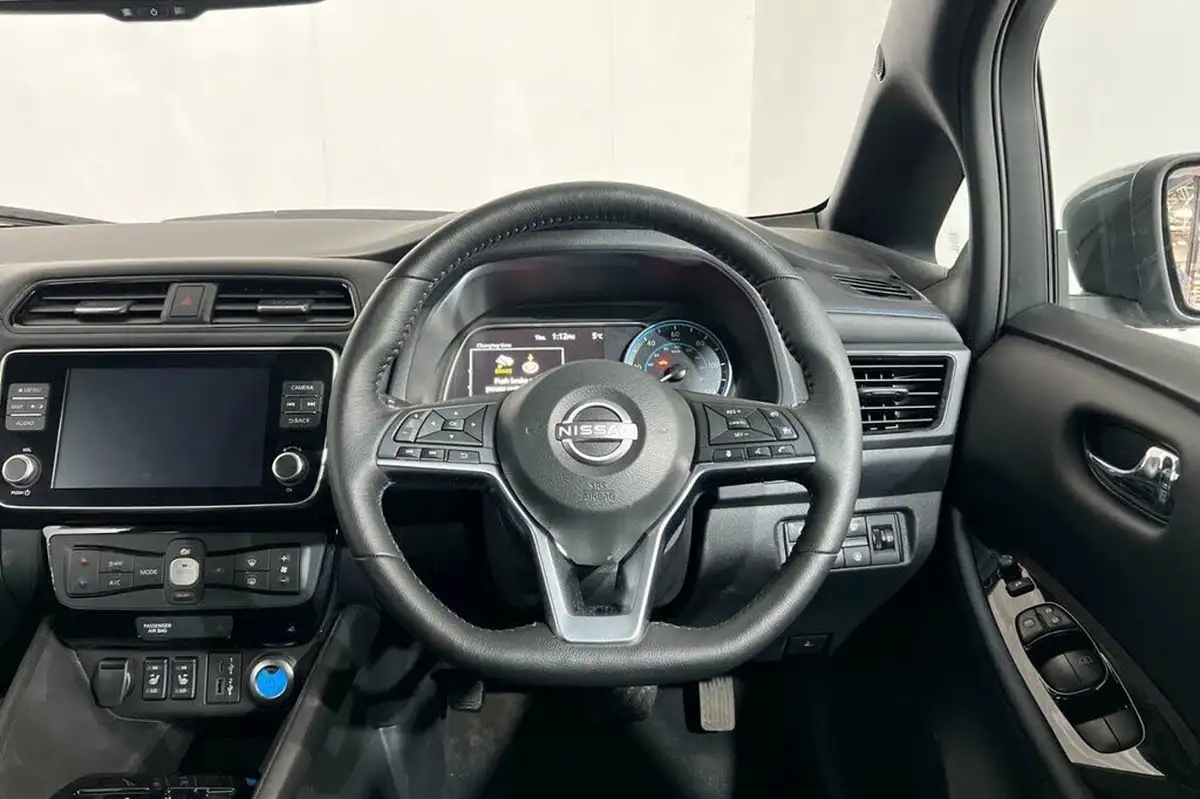 2024-nissan-leaf-e-n-connecta-39kwh-big-11