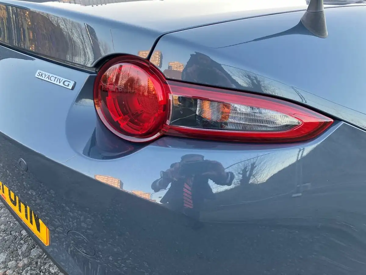 2021-mazda-mx-5-15-r-sport-big-28