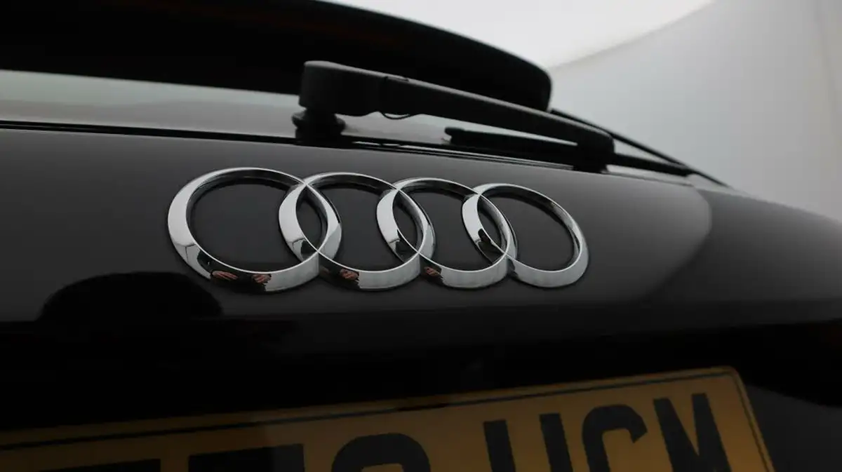 2021-audi-a3-10-30-tfsi-technik-big-23