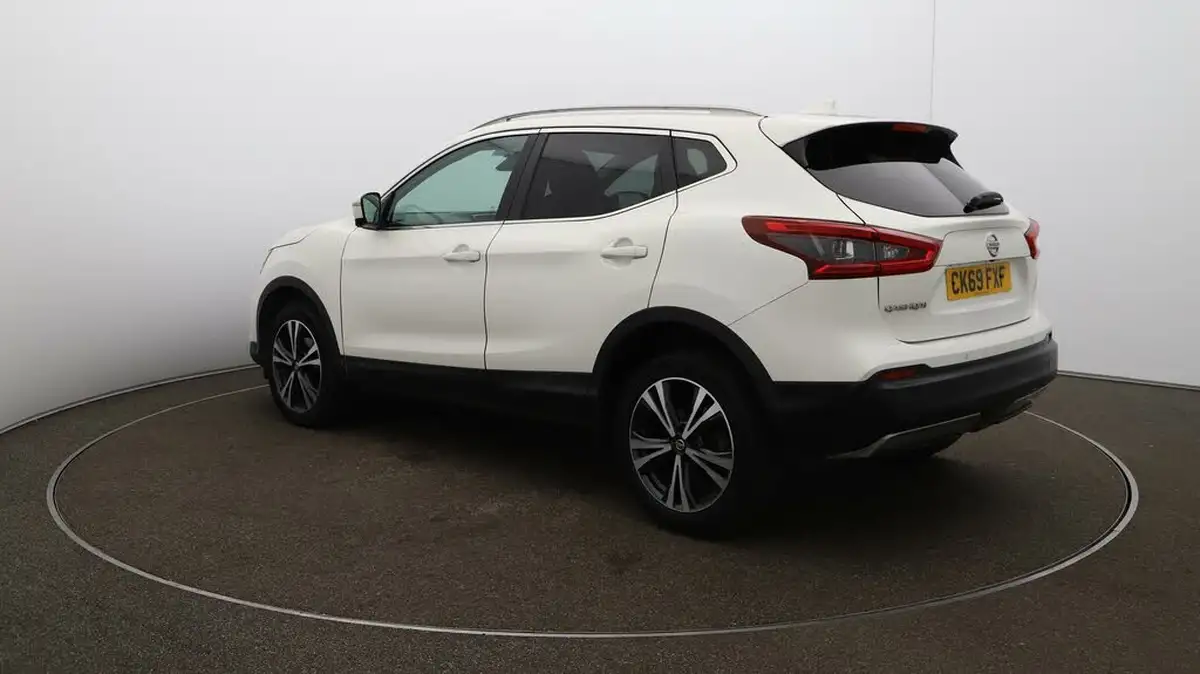 2019-nissan-qashqai-17dci-n-connecta-18in-alloys-big-5
