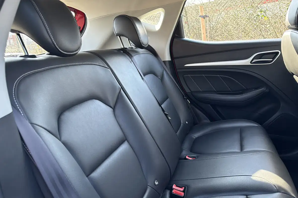 2019-mg-zs-suv-10t-gdi-exclusive-109bhp-big-11