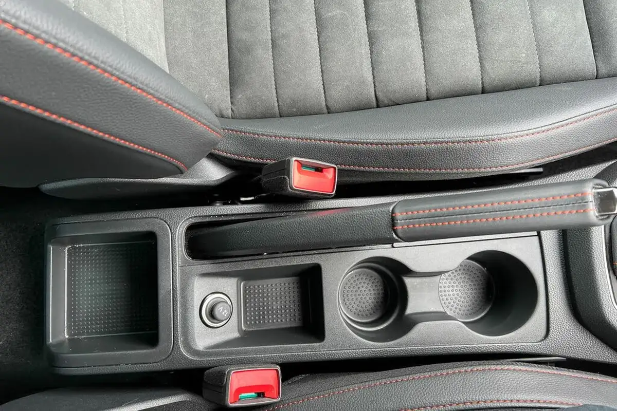 2024-seat-ibiza-10-tsi-fr-sport-115ps-dsg-big-37
