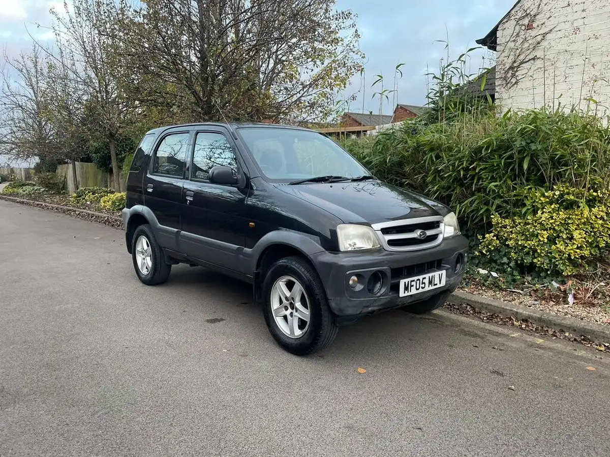2005-daihatsu-terios-13-tracker-big-12