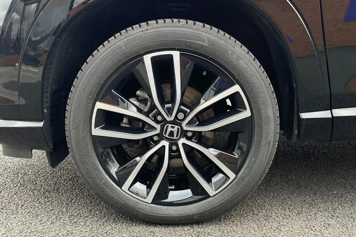 2024-honda-hr-v-15-i-mmd-advance-big-14