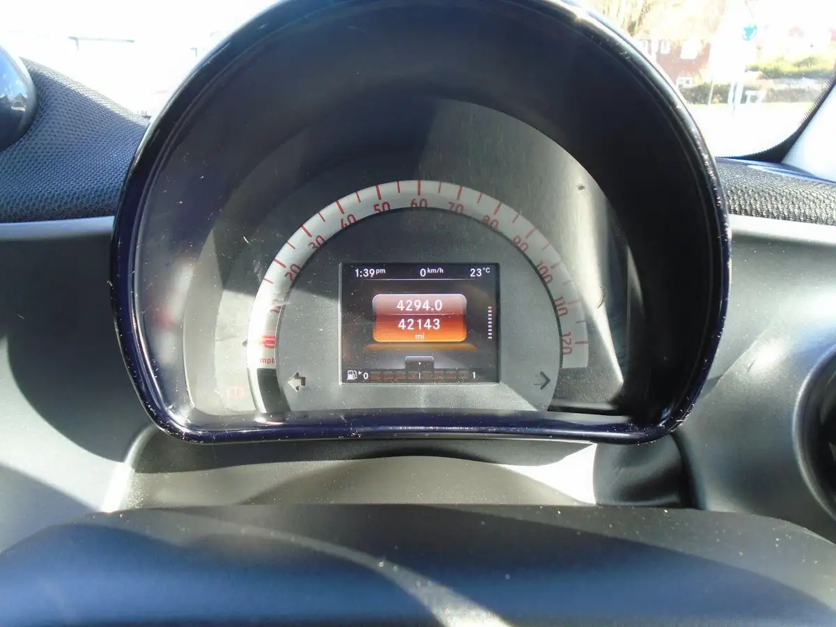 2019-smart-fortwo-10-passion-coupe-big-12