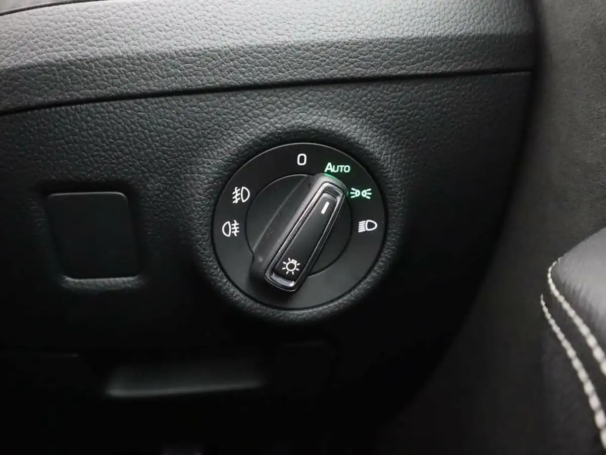 2023-skoda-superb-20-tsi-sportline-plus-190ps-hatchback-big-38