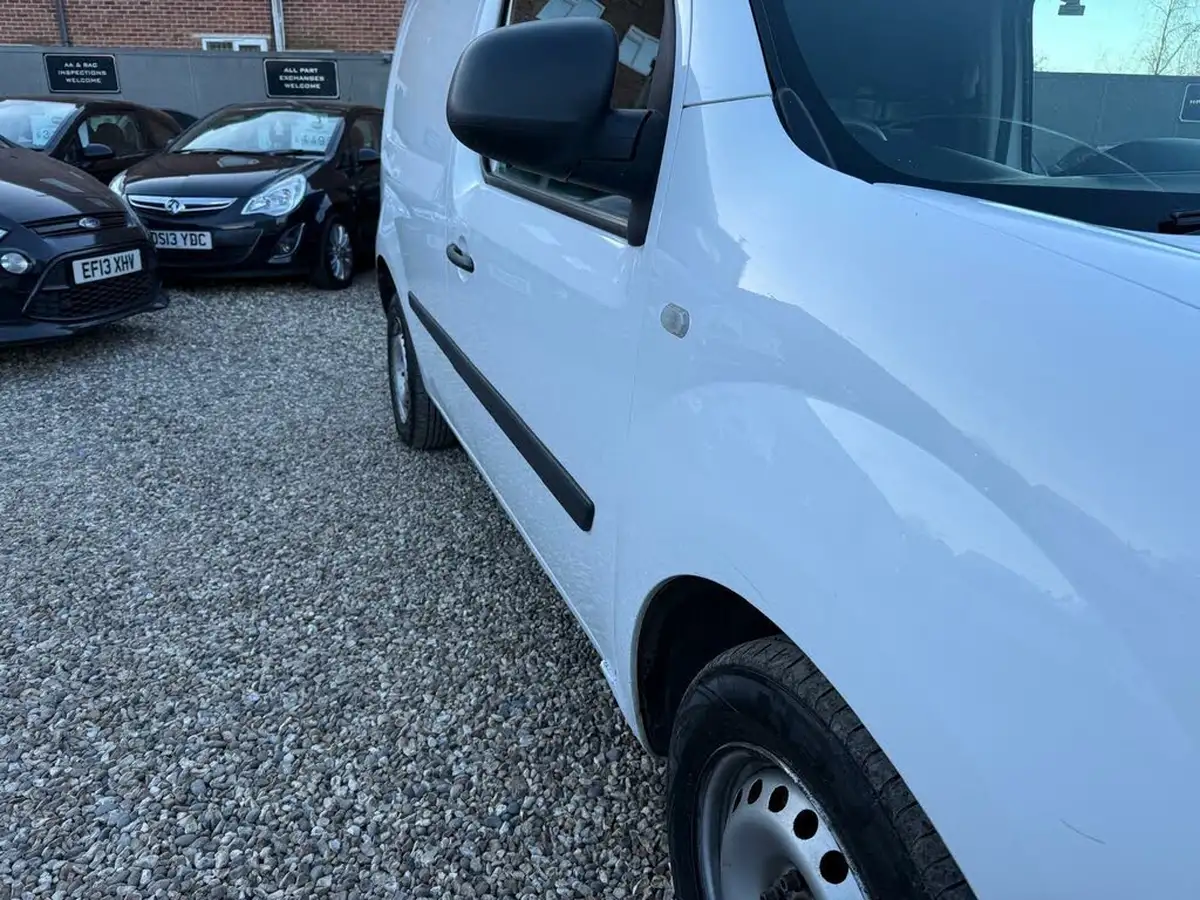 2016-renault-kangoo-15td-ml19-dci-90-business-panel-big-48