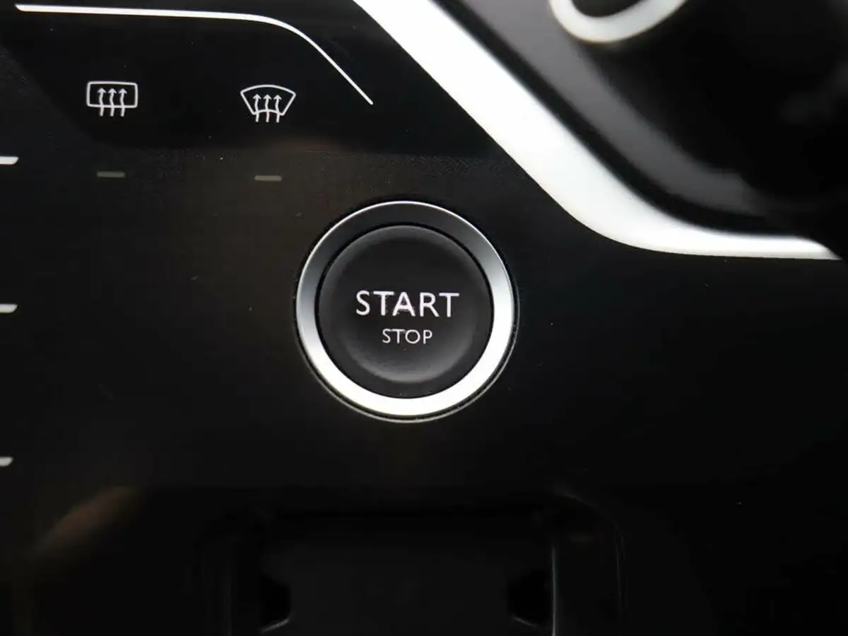 2022-citroen-grand-c4-spacetourer-15bluehdi-sense-big-32