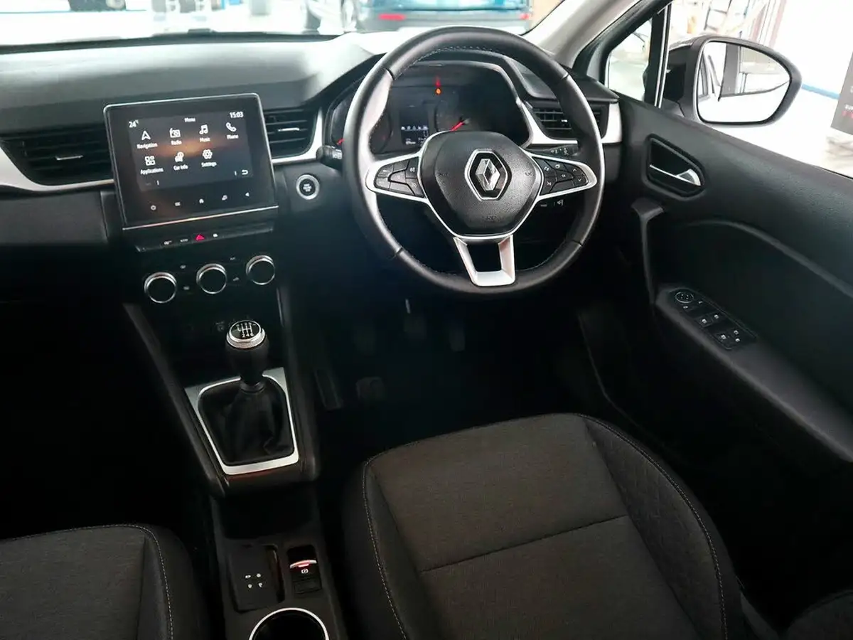 2023-renault-captur-10-tce-evolution-big-18