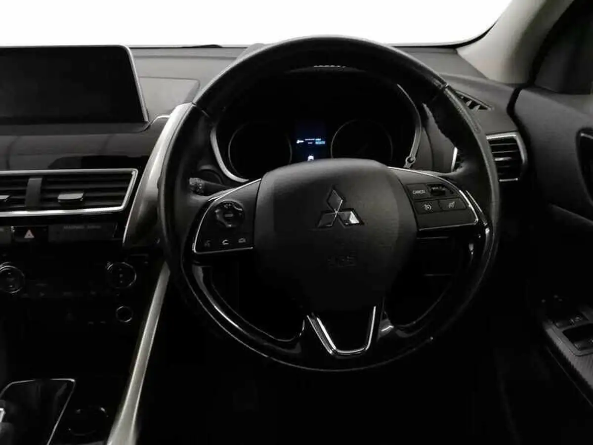 2018-mitsubishi-eclipse-cross-15-2-big-8