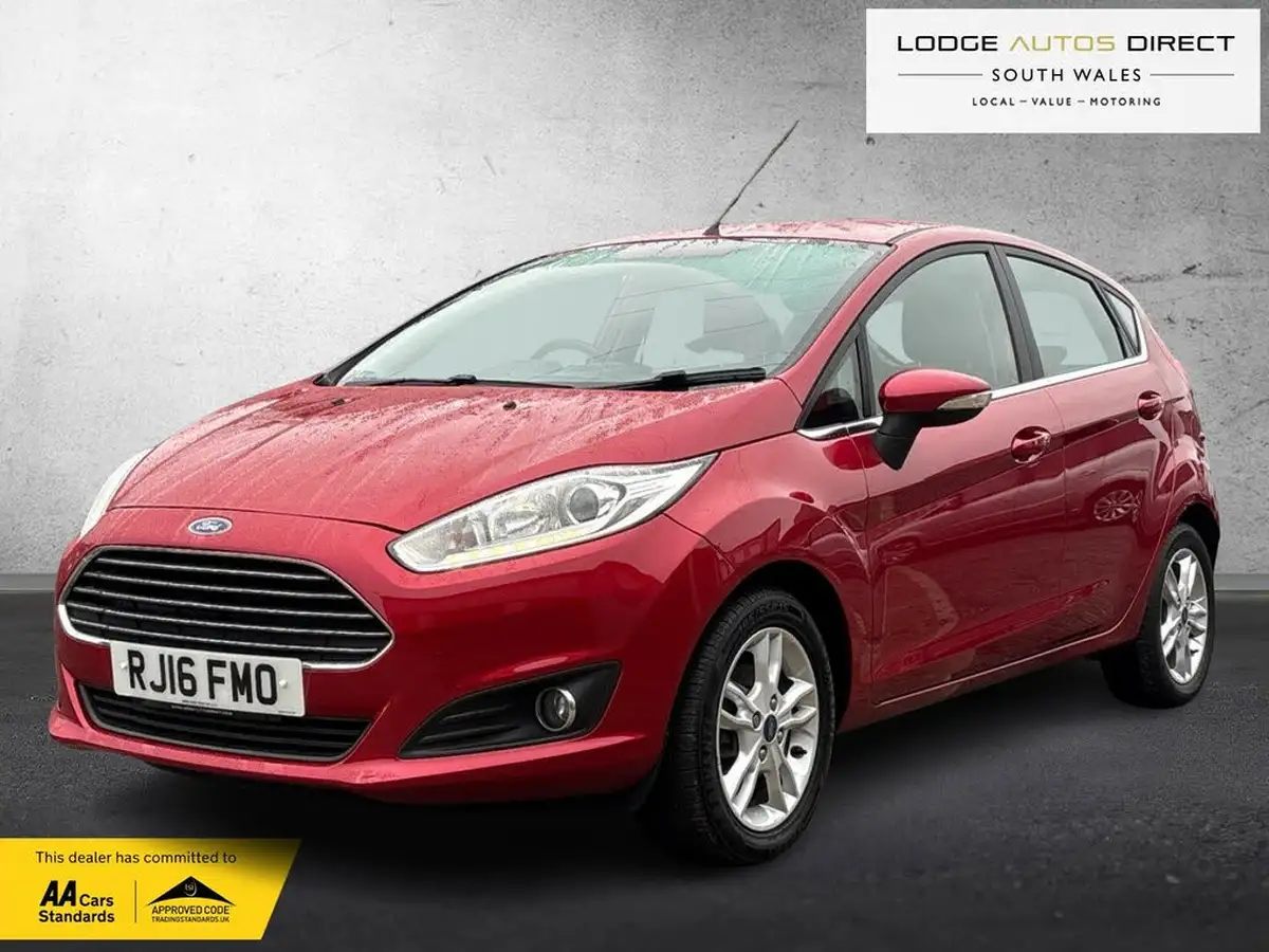 2016-ford-fiesta-10t-zetec-100ps-ecoboost-ss-5d-big-2