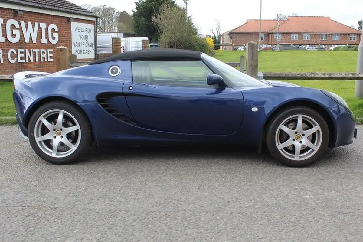 2001-lotus-elise-18-big-1