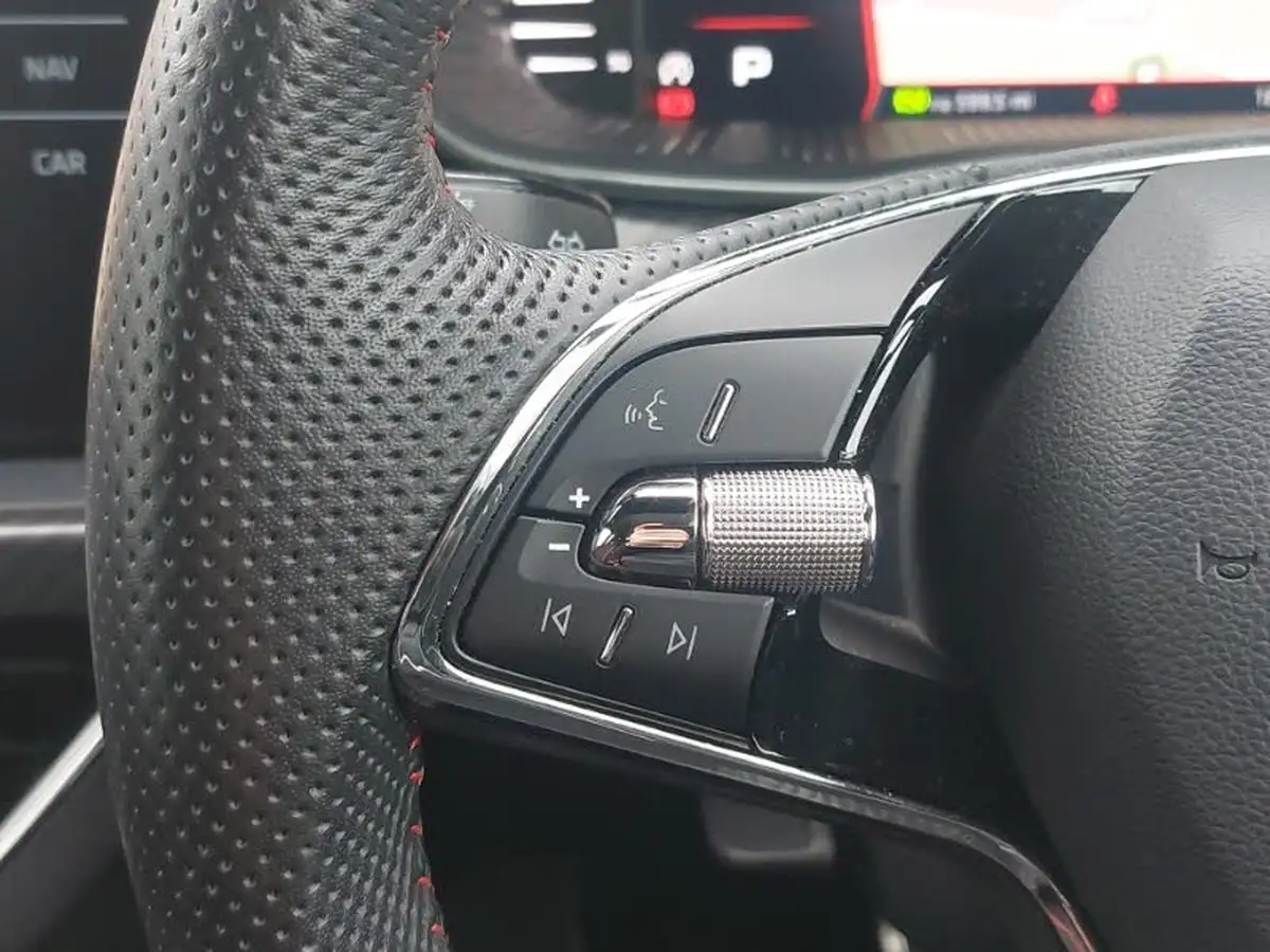 2022-skoda-kamiq-15-tsi-monte-carlo-dsg-big-12