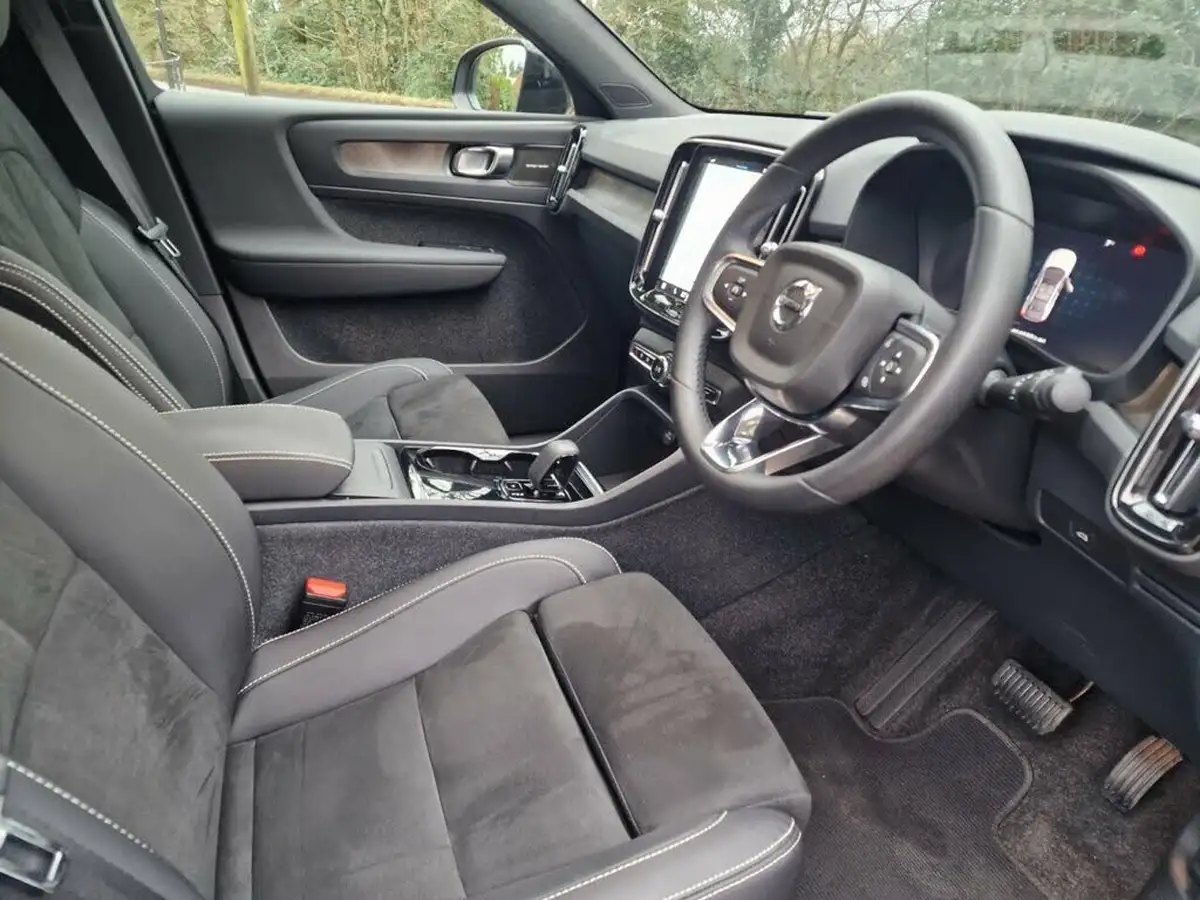2023-volvo-c40-e-recharge-ultimate-228bhp-big-24