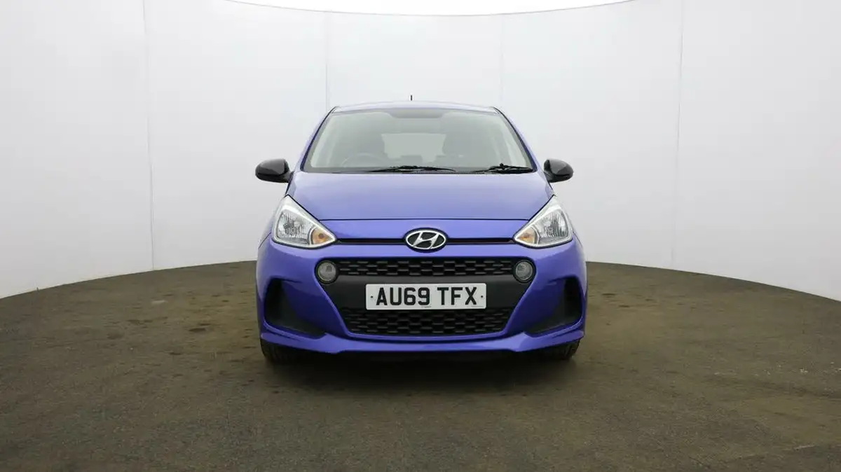 2019-hyundai-i10-10-play-big-33
