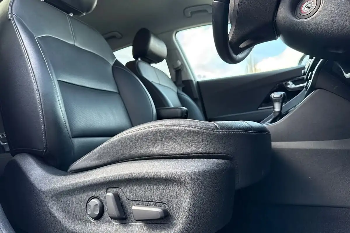 2022-kia-niro-16-gdi-3-156kwh-big-46