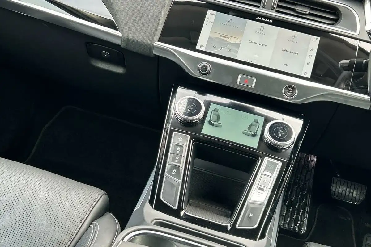 2021-jaguar-i-pace-ev400-hse-big-16
