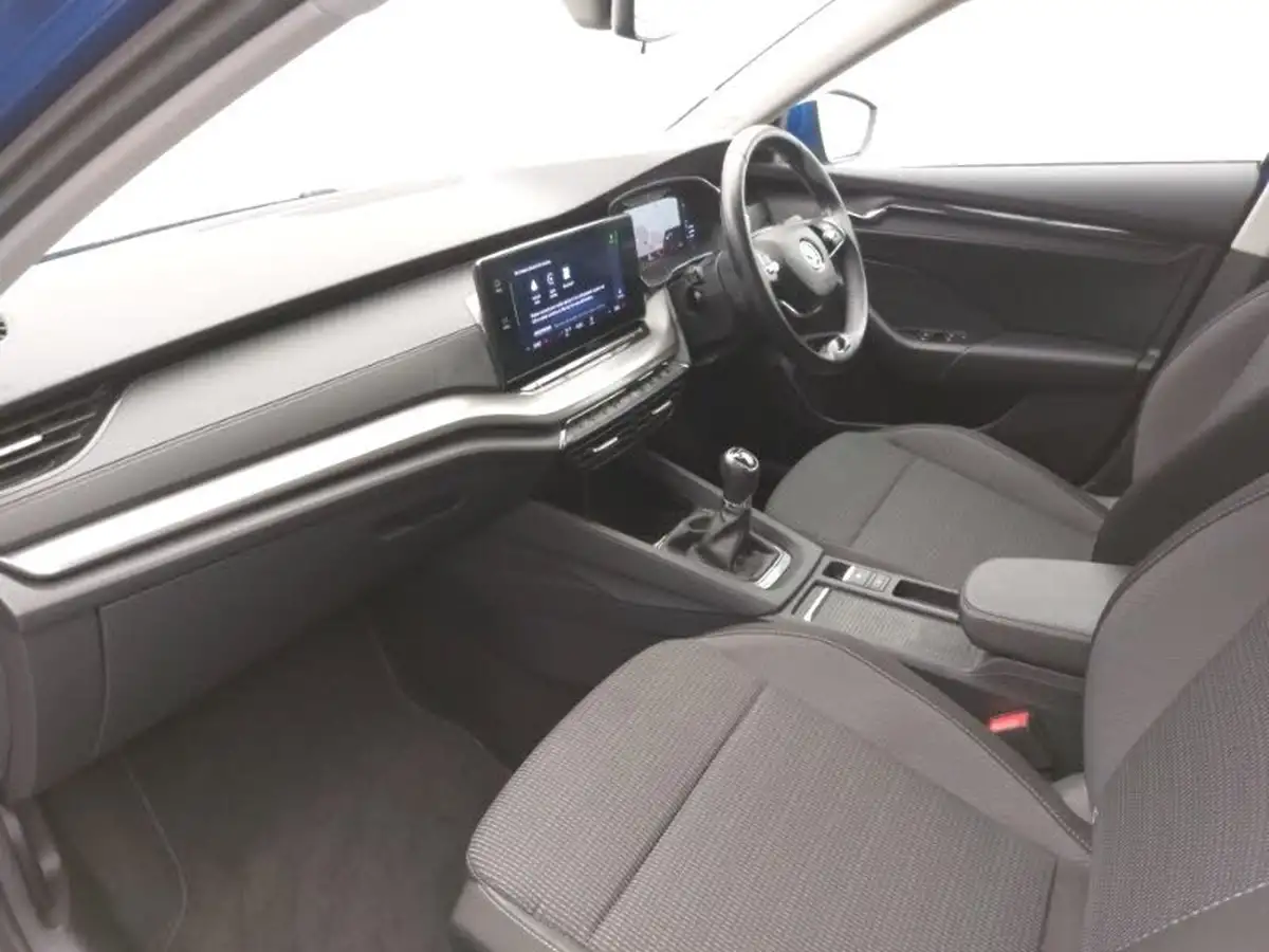 2021-skoda-octavia-10-tsi-se-technology-hatchback-big-4