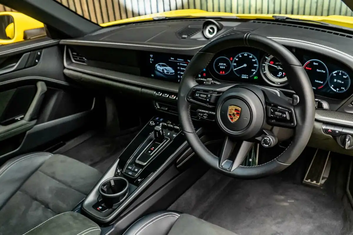 2021-porsche-911-30-carrera-4-gts-480ps-coupe-big-22