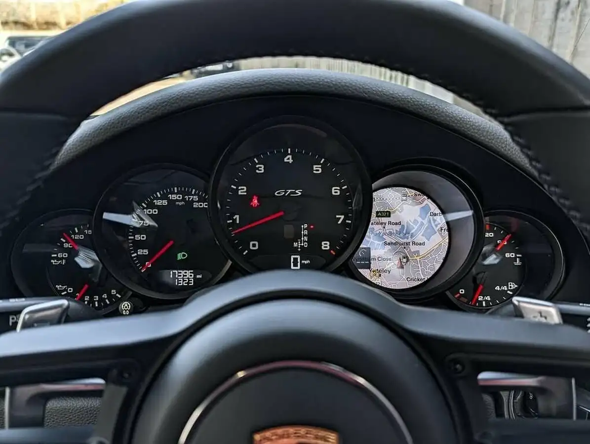 2017-porsche-911-30-carrera-gts-rwd-coupe-pdk-big-33