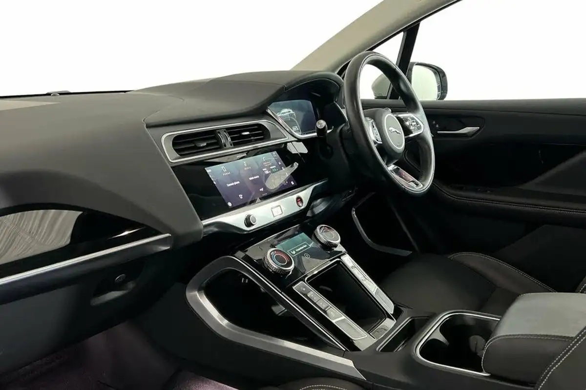 2022-jaguar-i-pace-ev400-hse-big-10