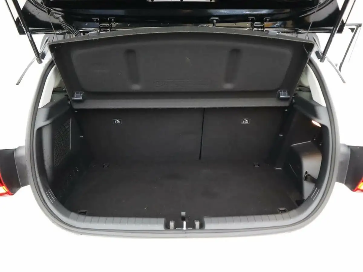 2023-hyundai-i20-10-t-gdi-ultimate-48-volt-hybrid-dct-big-8