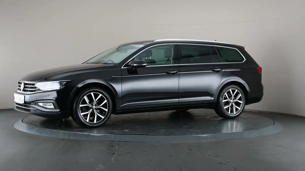 2022-volkswagen-passat-15-tsi-sel-estate-5d-dsg-big-37