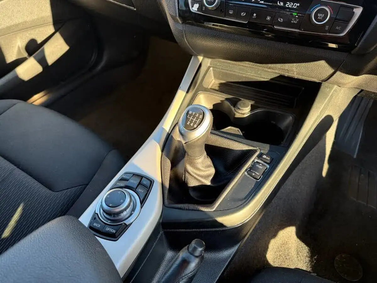 2017-bmw-1-series-15td-116d-eff-dyn-plus-5d-big-11