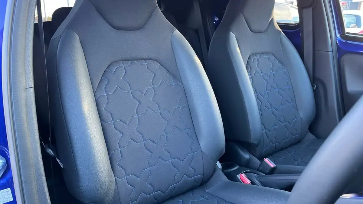 2023-toyota-aygo-x-10-vvt-i-exclusive-big-23