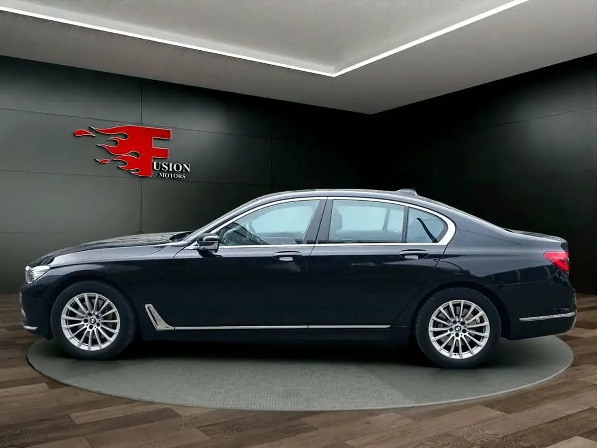 2018-bmw-7-series-30td-730d-exclusive-big-2