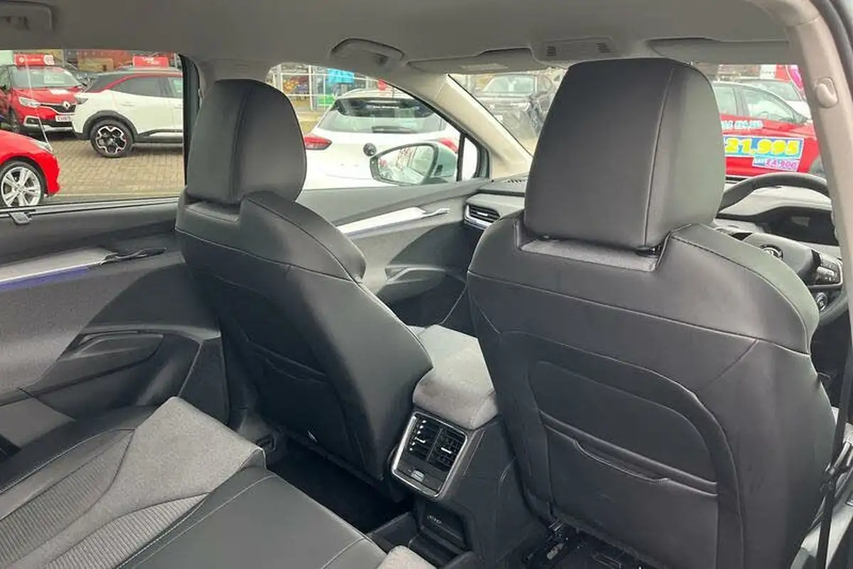 2024-skoda-enyaq-e-50-edition-big-38