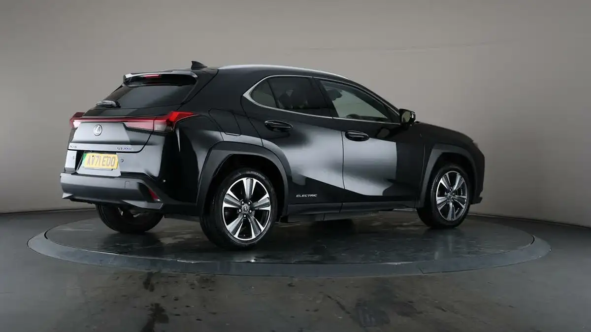 2021-lexus-ux-300e-e-ux-big-6