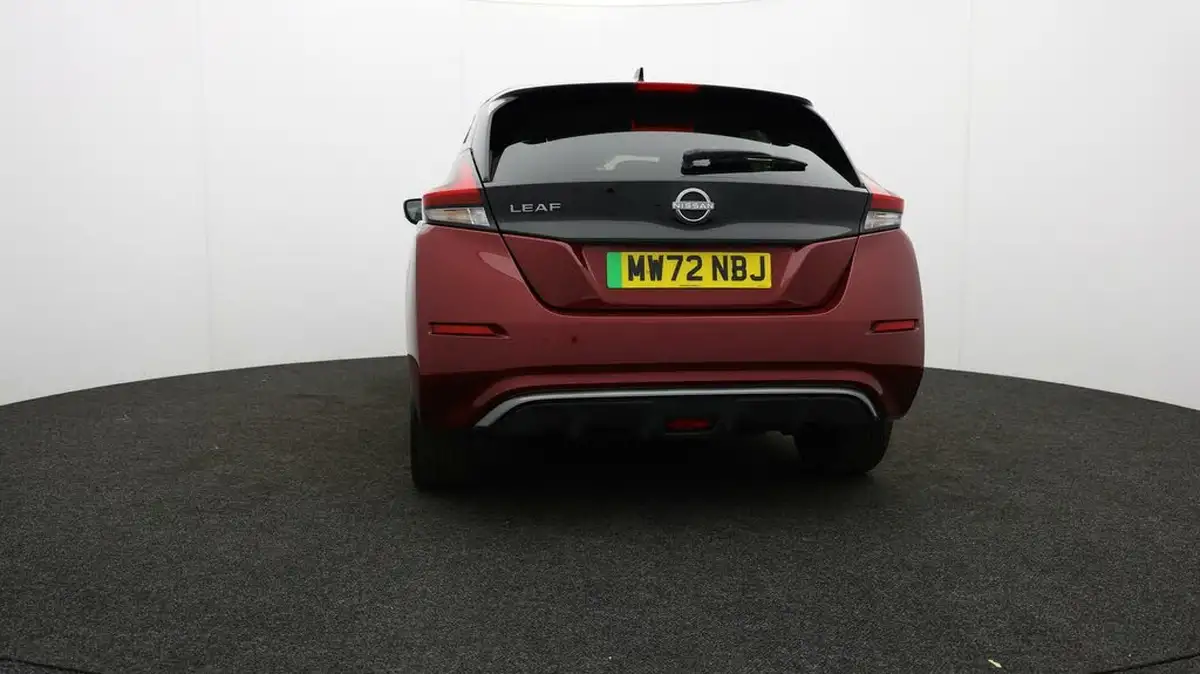 2023-nissan-leaf-e-tekna-39kwh-big-41