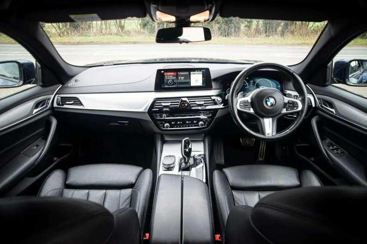 2019-bmw-5-series-20-520i-m-sport-touring-5d-big-17