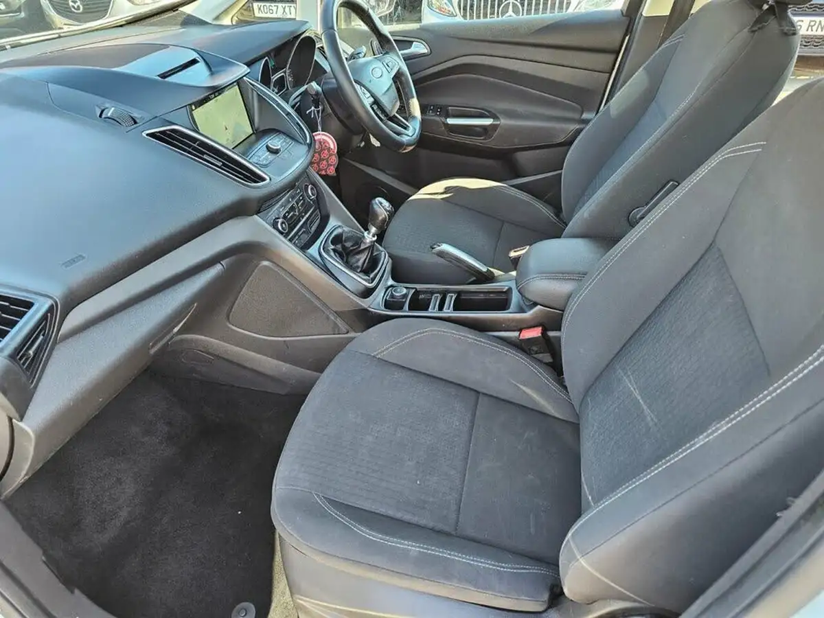 2018-ford-grand-c-max-10t-zetec-125ps-big-22