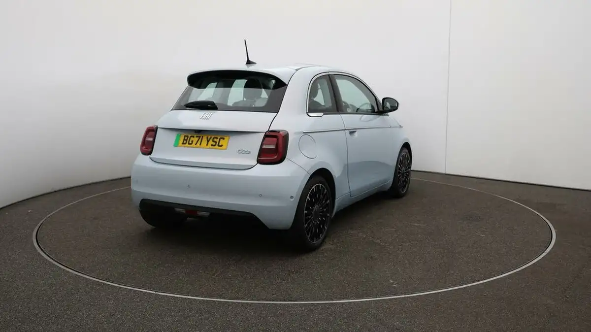 2021-fiat-500-e-la-prima-big-48