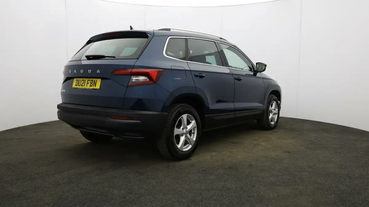 2021-skoda-karoq-15-tsi-se-l-big-57