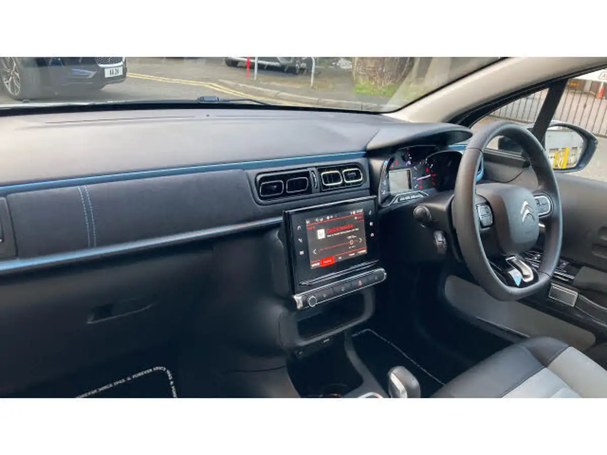 2023-citroen-c3-12-puretech-elle-83ps-ss-big-8