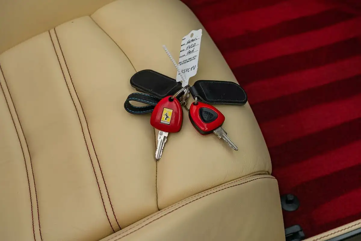 2009-ferrari-f430-43-f1-convertible-big-63